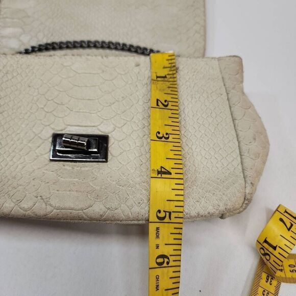 Genuine Leather Small Snake Box Bag Adjustable Chain Strap Crossbody or Shoulder - Picture 8 of 15